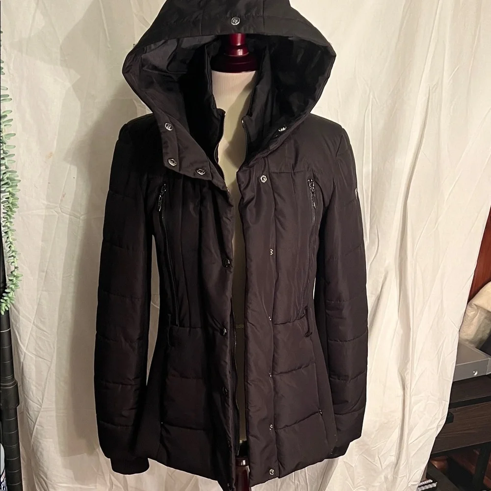 Guess Women's Black Puffer Jacket - Picture 3 of 15